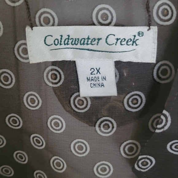 Clearwater Creek plus size, sheer, classy front tie top! - Picture 3 of 7